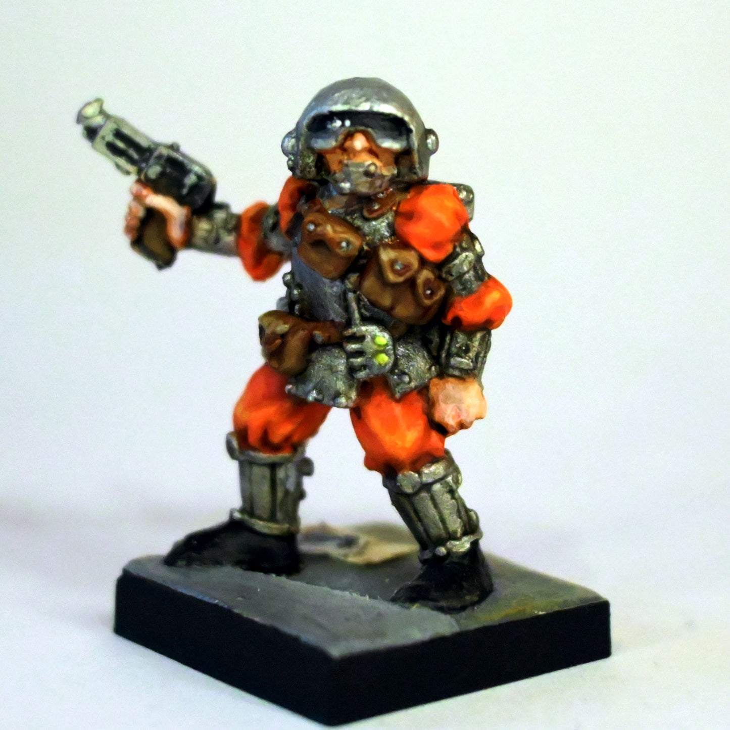 Yoyodyne Shigaru with Pistol, Firing