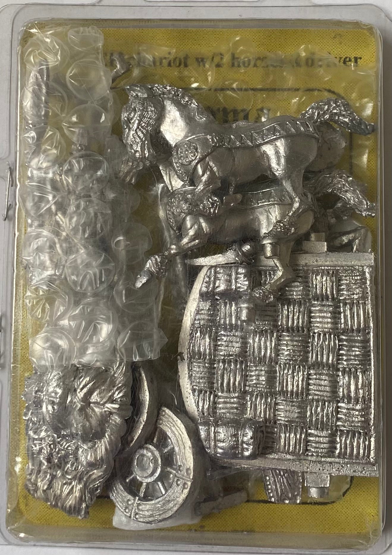 1156 Elf chariot w/2 horses & driver