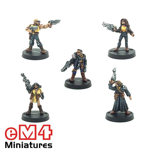Chequer Gang Leader with Heavy Pistol & Side Pistol - Miniature