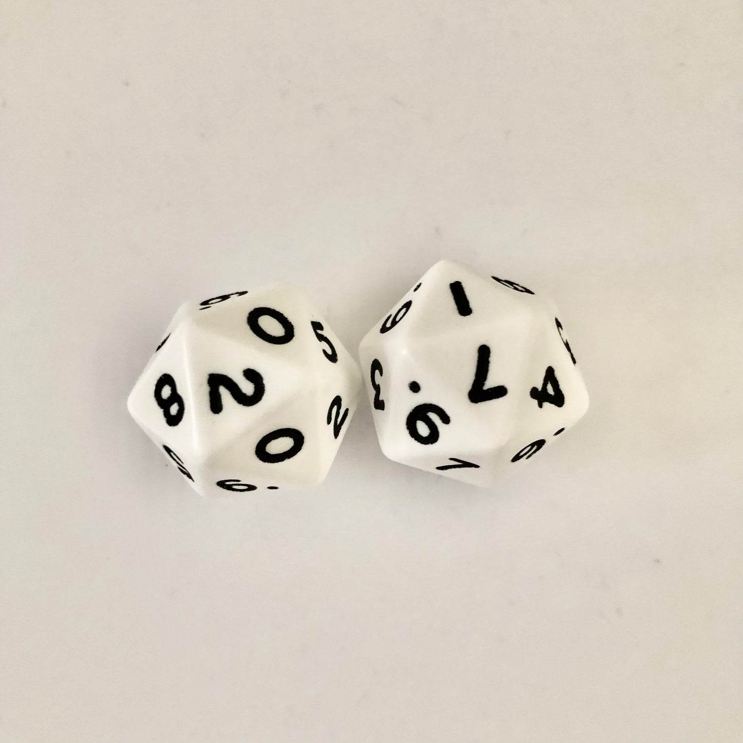 20 sided dice (D20) opaque polydice 0-9 x 2 bag of 2